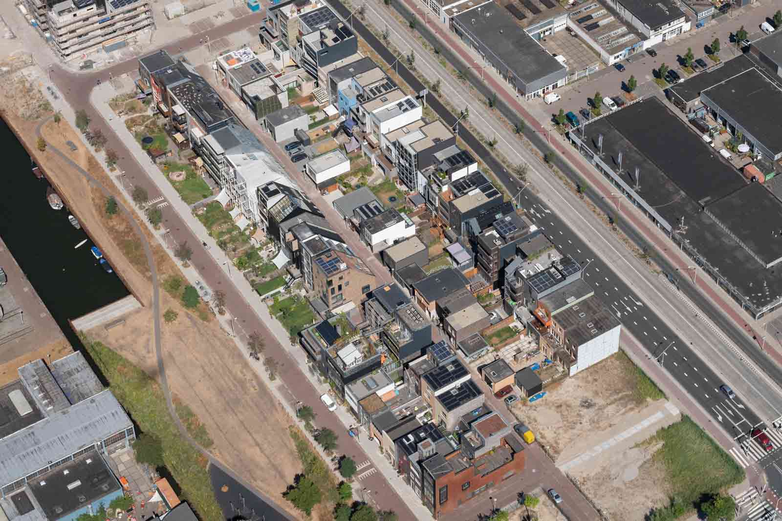 blue house by BETA aerial photo of Buiksloterham build-it-yourself BIY plots