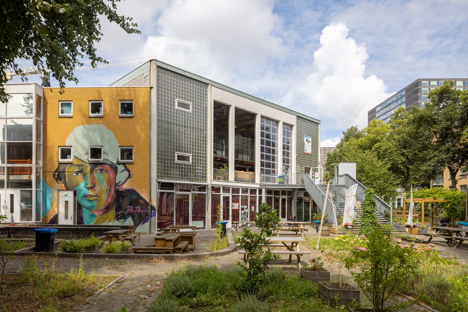 photo of Ru Paré Commnunity center by beta architect amsterdam evert klinkenberg gus auguste van oppen marc van asseldonk image by Luuk Kramer