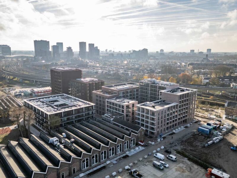 aerial view of Wisselspoor Block 9 Utrecht, project by BETA architects Amsterdam Office Winhov Arons en Gelauff Evert Klinkenberg Auguste Gus van Oppen image by Stijn Visuals