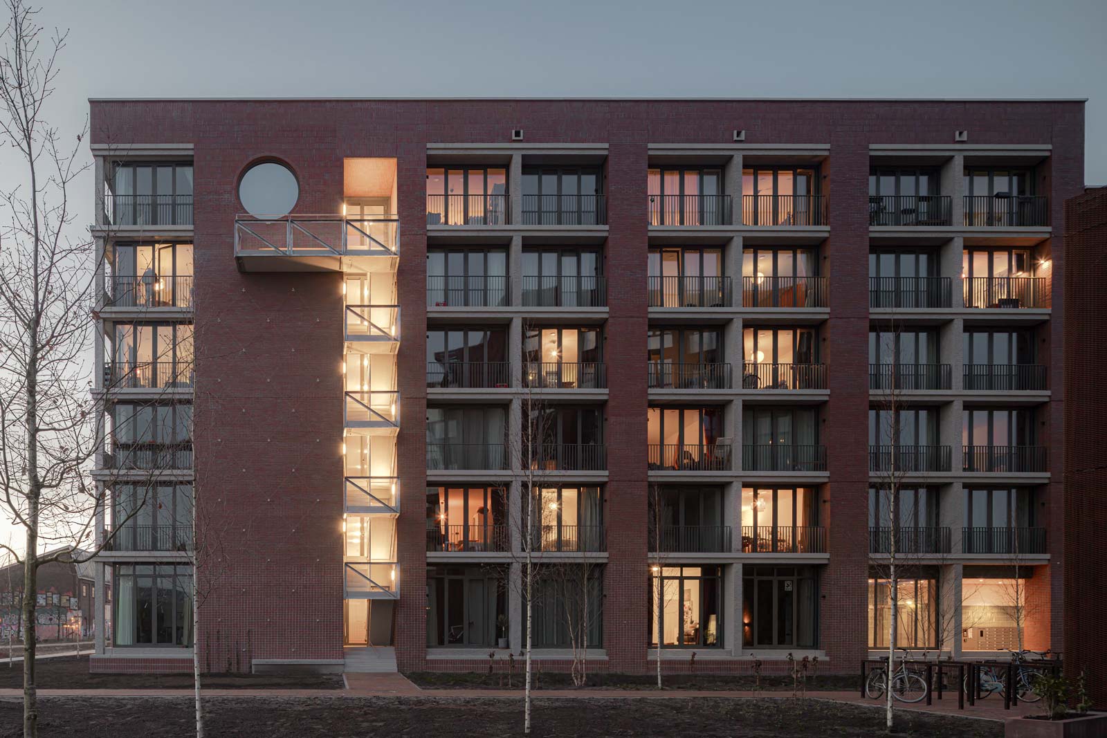 click to enlarge and start slideshow exterior photograph of residential façade at Wisselspoor project by BETA architects Amsterdam Evert Klinkenberg Auguste Gus van Oppen image by Sebastiaan van Damme